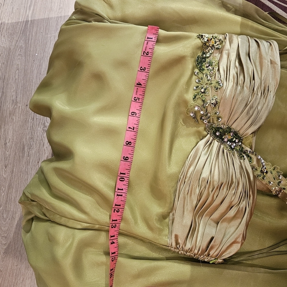 One-shoulder Lime Green evening gown. Size 8. Beading Detail - Picture 13 of 15